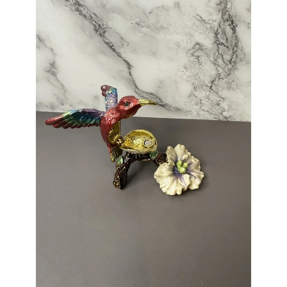 Beautiful Rare Hinged Hummingbird Shiny Jeweled Trinket Box W/Magnetic Clasp